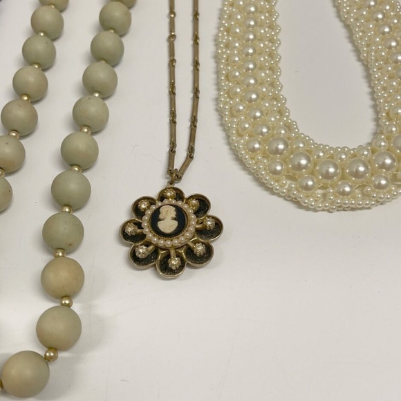 10 Pc Necklaces Crystal Bead Cameo Vintage Jewelry Lot - Picture 13 of 14